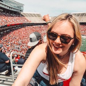 Meet your Posher, Elizabeth